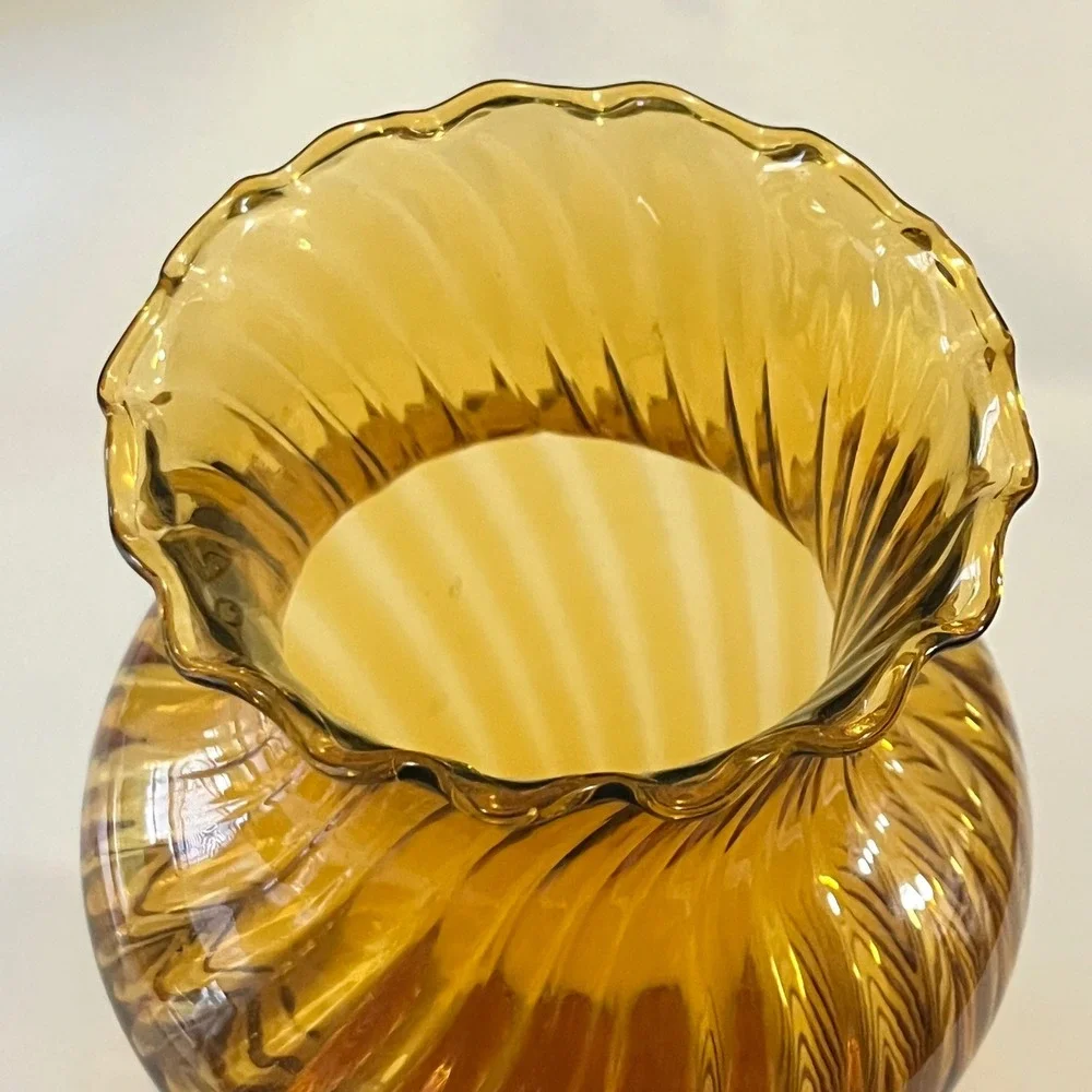 Vintage Amber Glass‎ Optic Swirl Vase Ruffled Rim Mid Century Modern 10.5 Inch